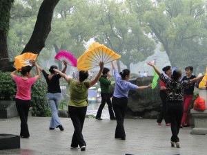 qi Gong rummelsburg. Frauen beim Qi Gong